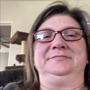 Meet your Posher, Brenda